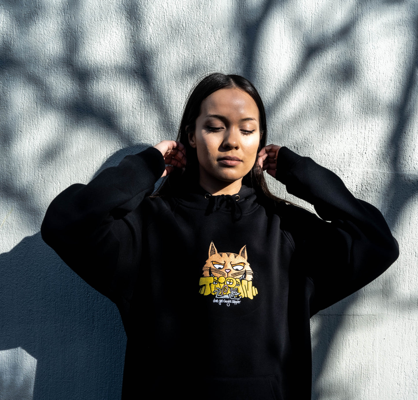 Cat 'n Mouse Hood Black
